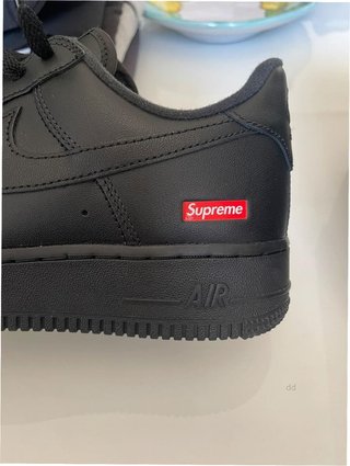Nike Air Force 1 x Supreme Negro Talla 36.5