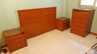 Dormitorio de matrimonio de madera