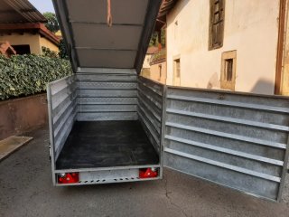 Remolque cerrado metálico