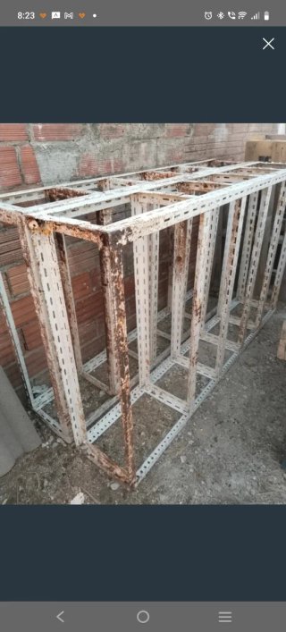 2 Estructuras Metálicas para Estanterías
