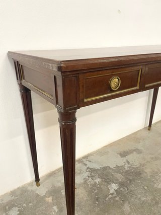 Consola o entradita de madera con 3 cajones