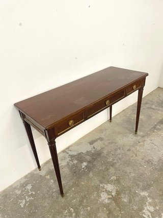 Consola o entradita de madera con 3 cajones
