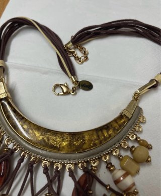 Collar bisutería dorado y multicolor