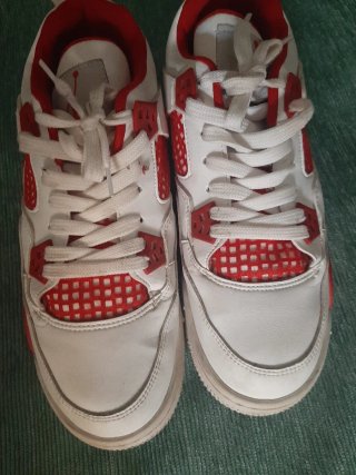 Zapatillas Nike Air Blancas y Rojas
