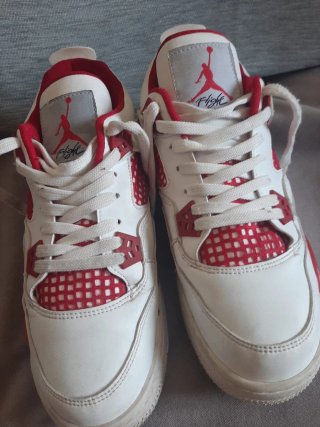 Zapatillas Nike Air Blancas y Rojas