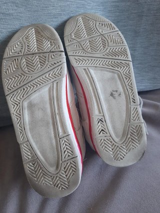 Zapatillas Nike Air Blancas y Rojas
