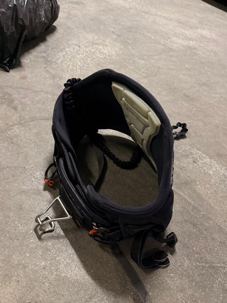 Arnés Dakine y Cometa Slingshot Turbo 9m a reparar