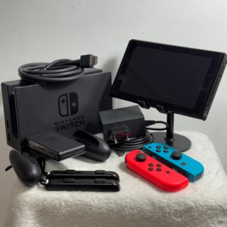 Consola Nintendo Switch Azul y Rojo