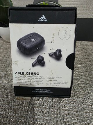 Auriculares Adidas ZNE 01 ANC Bluetooth