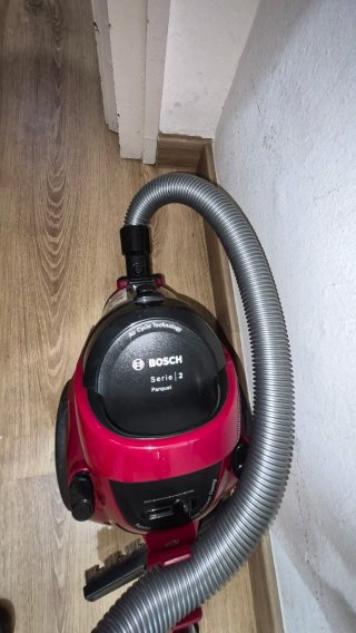 Aspiradora Bosch Roja