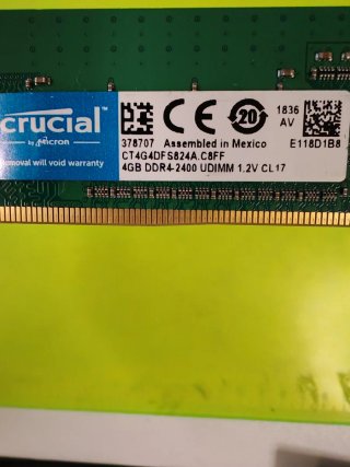 2x 4GB Crucial DDR4 2400MHz RAM