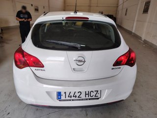 Opel Astra 2011