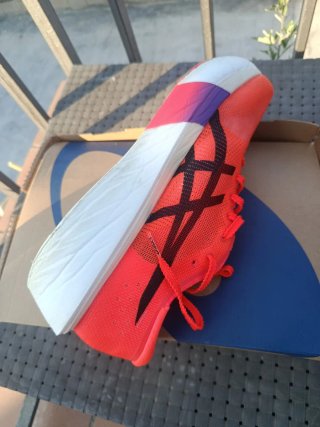 ASICS Metaspeed Sky Tokio Rojo