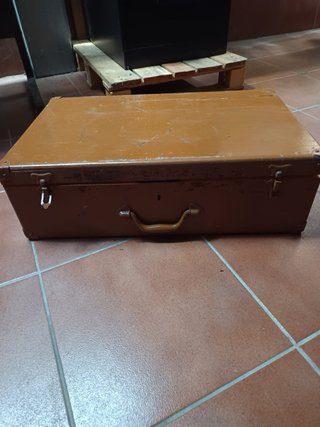 Caja de herramientas de carpintería antigua