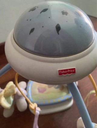 Móvil cuna musical con proyector