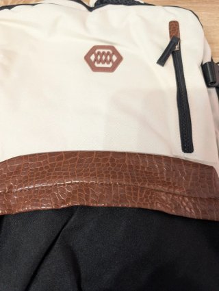 Mochila Multitasking Beige y Negra