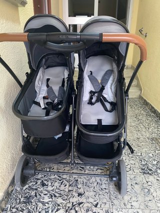 Carrito gemelar bebé