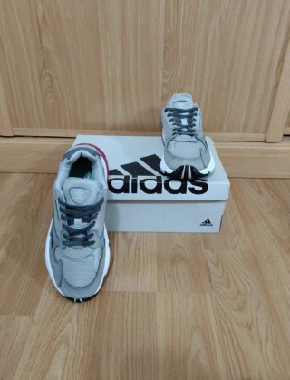Adidas Torsion Mujer Gris y fucsia