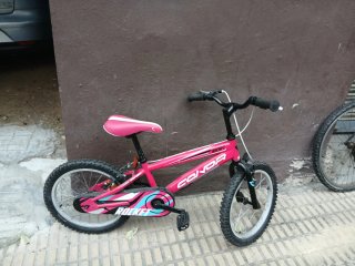 Bicicleta infantil rosa ROCKET