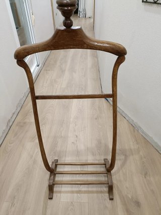 Galán de noche de madera