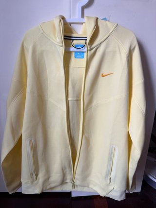 Chaqueta Nike Tech Fleece x Nocta Amarilla