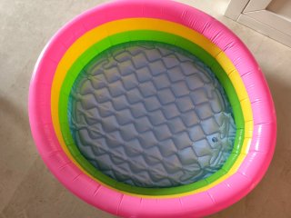 Piscina hinchable bebé arcoíris