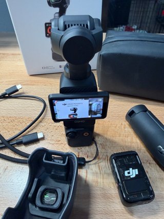 DJI Osmo Pocket 3 Creator Combo
