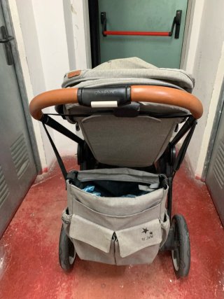Carro de bebé Cybex gris