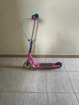 Patinete infantil rosa y morado Oxelo
