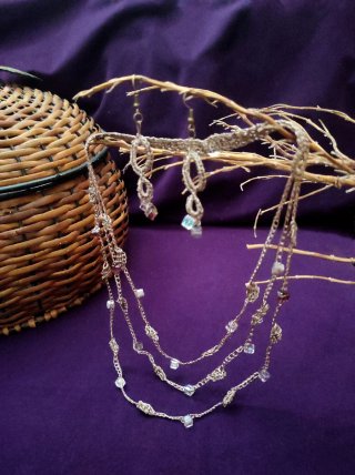Conjunto artesanal Collar y Pendientes