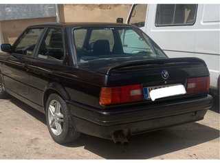 BMW  E30 325i 1989