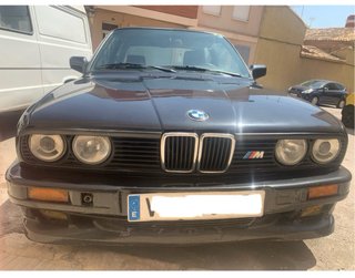 BMW  E30 325i 1989