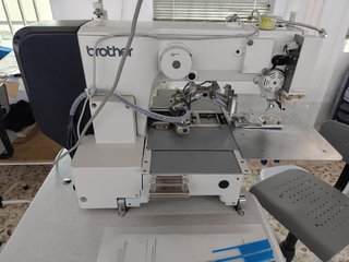 Máquina de coser Brother industrial
