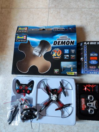 Lote 2 Drones Revell Demon y UFO Pro 18