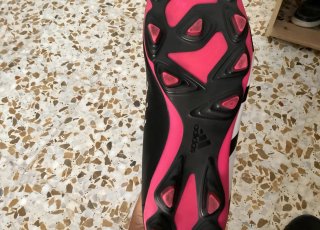 Botas de tacos Adidas Predator Negras/Rosa