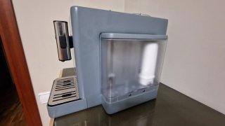 Cafetera Delonghi Rivelia Superautomática