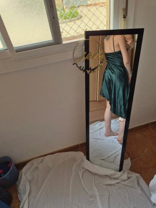 Vestido satinado verde tirantes