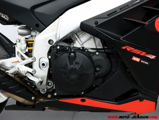 APRILIA RSV4