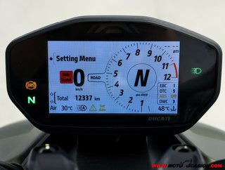 DUCATI STREETFIGHTER V2