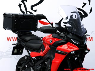 YAMAHA TRACER 9