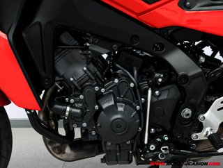 YAMAHA TRACER 9