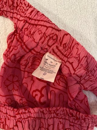 Top playero estampado rosa