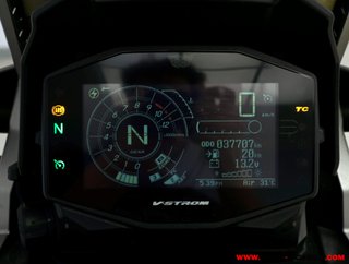 SUZUKI V-STROM 1050 XT