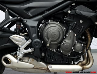 TRIUMPH TRIDENT 660 ¿A2?