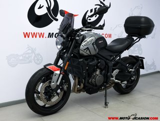 TRIUMPH TRIDENT 660 ¿A2?
