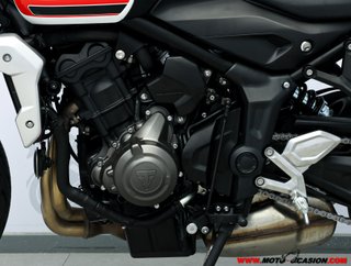 TRIUMPH TRIDENT 660 ¿A2?