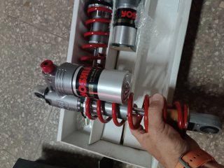 Amortiguador Yoshimura Racing Doble Trasero