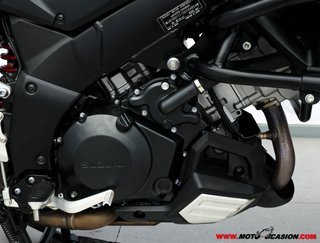 SUZUKI V-STROM 1000