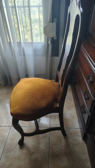 Mesa extensible nogal + 3 sillas
