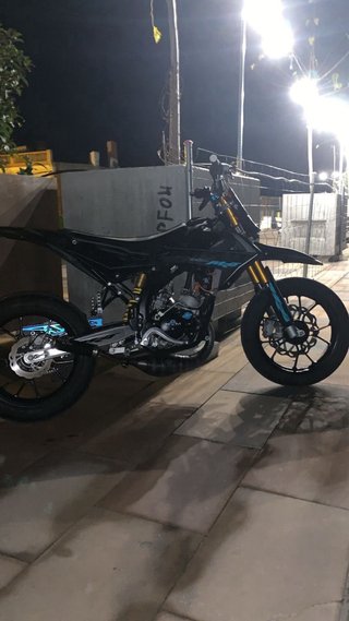 Ciclomotor Rieju MRT Negro/Azul